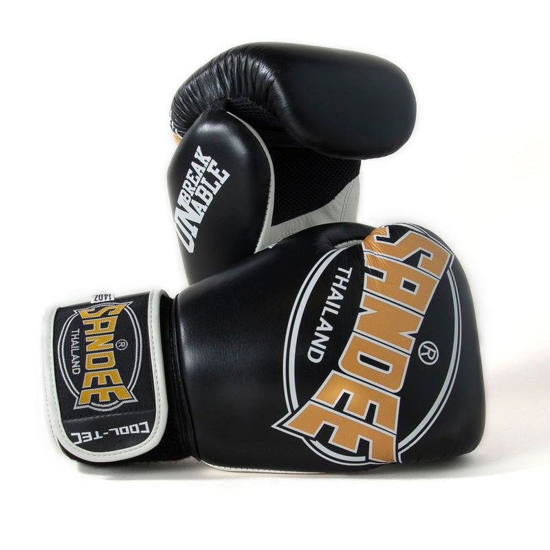 Sandee Cool-Tec Gloves - wrist strap detail with logo
